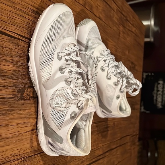 Varsity Shoes Varsity Ascend Cheer Shoes 6 65 Poshmark